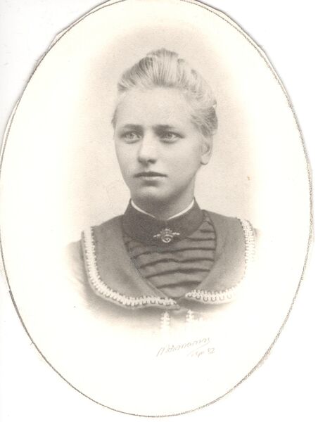  eline enger 1883-1954.jpg 